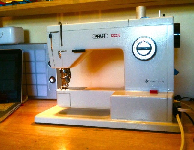 Pfaff 1222E made by Julianne